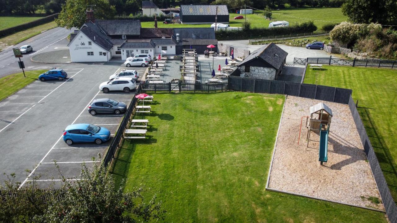 Smithy Cottage Berriew Exteriör bild